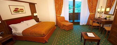 Lux Garden Hotel