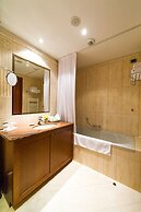 Lux Garden Hotel