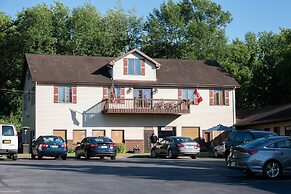 Blue Spruce Motel