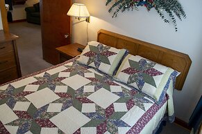 Crandell Mountain Lodge