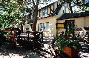 Crandell Mountain Lodge