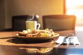 Service Plus Inns and Suites Calgary