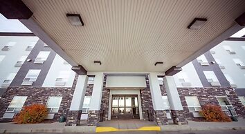 Service Plus Inns and Suites Calgary