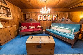 Adler Suite & Stube