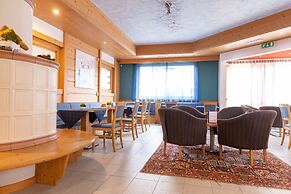 Hotel Alpine Mugon