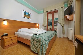 Hotel Eden