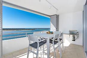 Grand Apartments