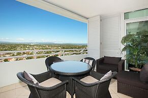Grand Apartments