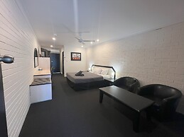 Albert Park Motor Inn