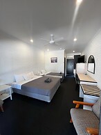 Albert Park Motor Inn