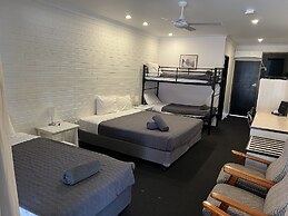 Albert Park Motor Inn