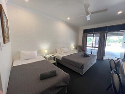 Albert Park Motor Inn