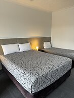 Longreach Motor Inn
