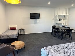 Longreach Motor Inn