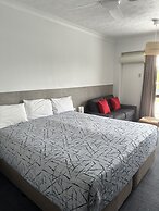 Longreach Motor Inn