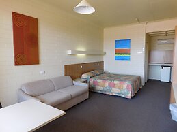 Opal Inn Hotel Motel