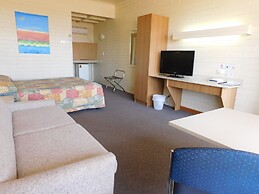 Opal Inn Hotel Motel