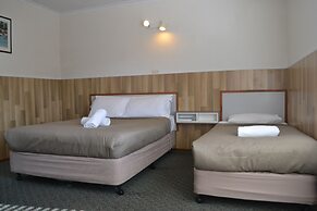 Hobart Tower Motel