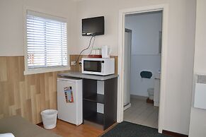 Hobart Tower Motel