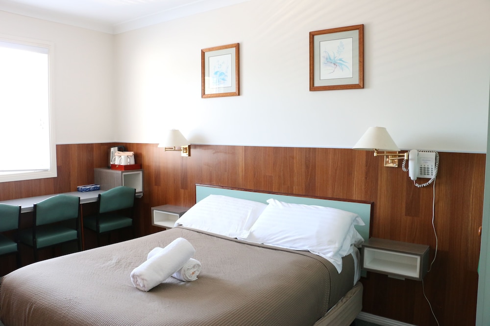 Hobart Tower Motel