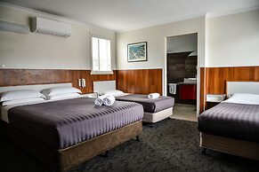 Hobart Tower Motel