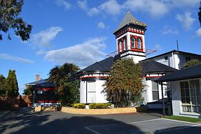 Hobart Tower Motel