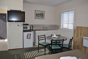 Hobart Tower Motel