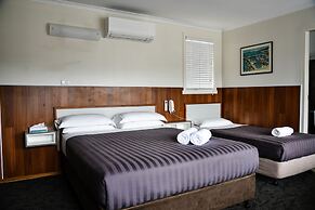 Hobart Tower Motel