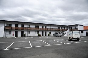 Hobart Tower Motel