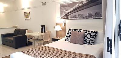 Reef Palms Motel