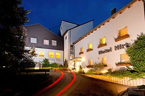 TIPTOP Hotel Hirt