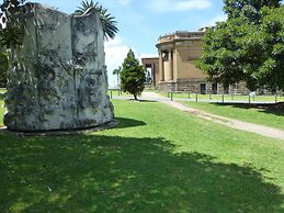 Mariners Court Hotel Sydney