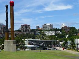 Mariners Court Hotel Sydney
