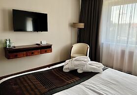 City Hotel