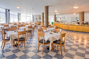 Corali Hotel