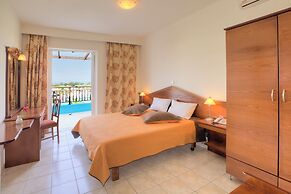 Corali Hotel