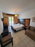 Corali Hotel