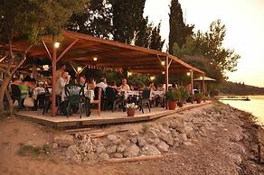 Penelope Hotel