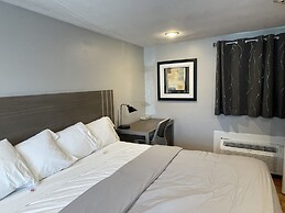Aquastar Inn