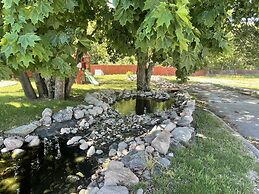 Aquastar Inn