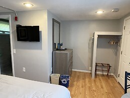 Aquastar Inn