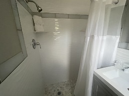Aquastar Inn