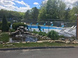 Aquastar Inn