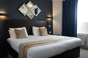 Applewood Hotel