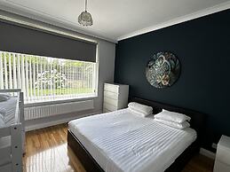 Applewood Hotel