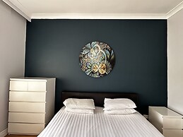Applewood Hotel