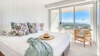 Noosa Crest