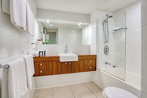 Noosa Crest
