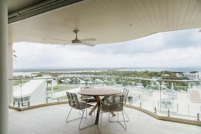 Noosa Crest