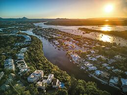 Noosa Crest